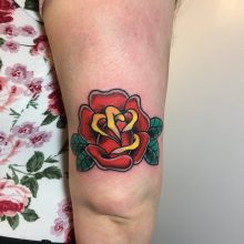 Teemu red rose tattoo